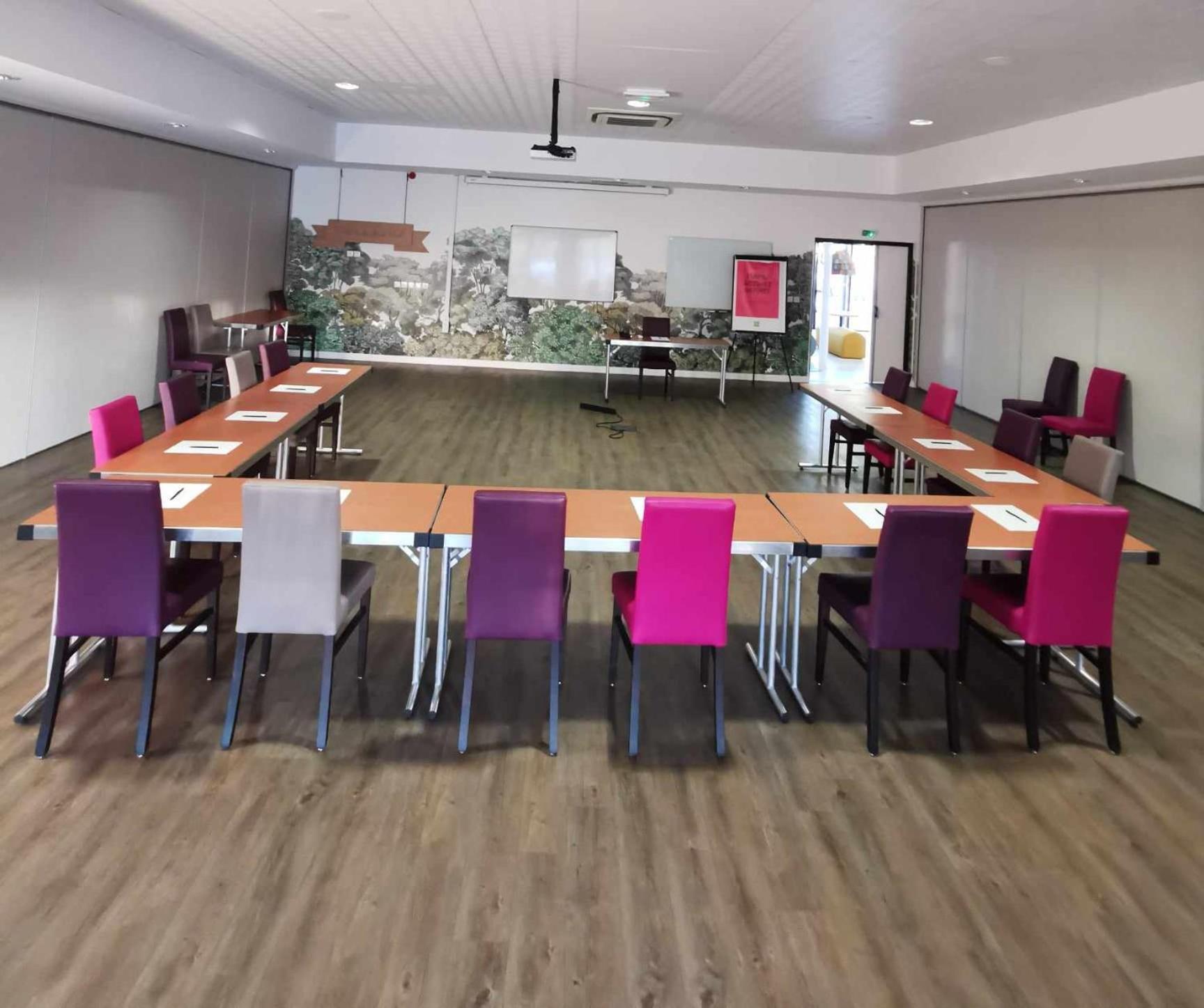 Hotel Ibis Styles Montargis Arboria Pannes  Exterior foto