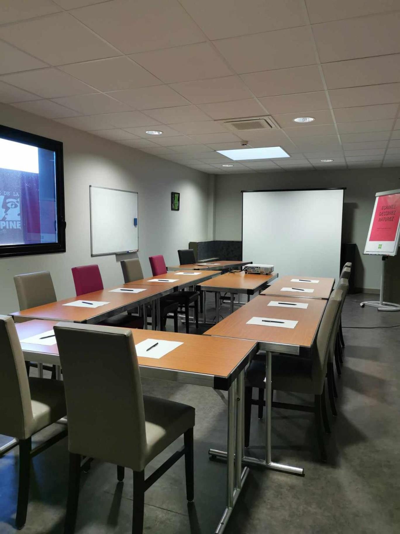 Hotel Ibis Styles Montargis Arboria Pannes  Exterior foto