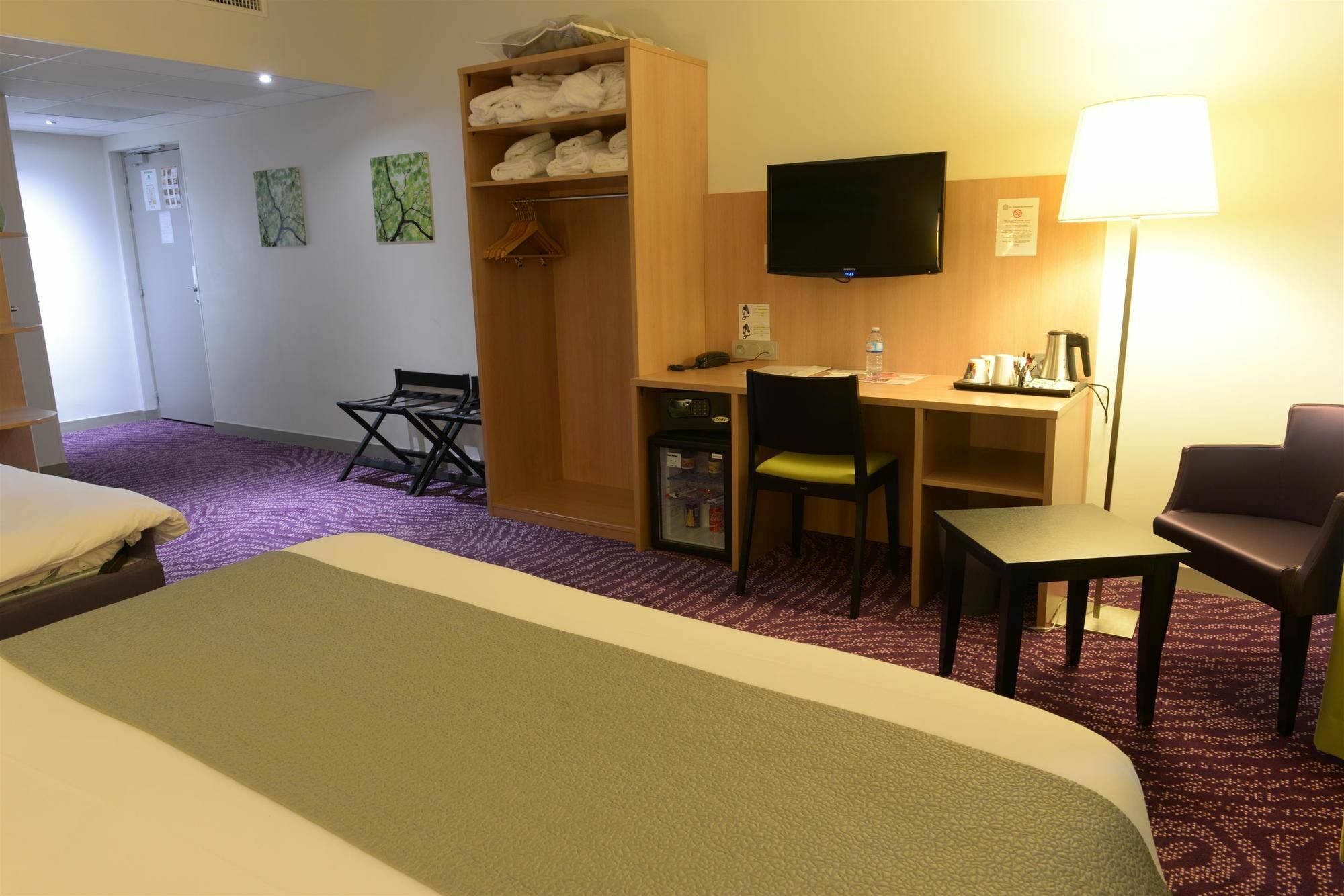 Hotel Ibis Styles Montargis Arboria Pannes  Exterior foto